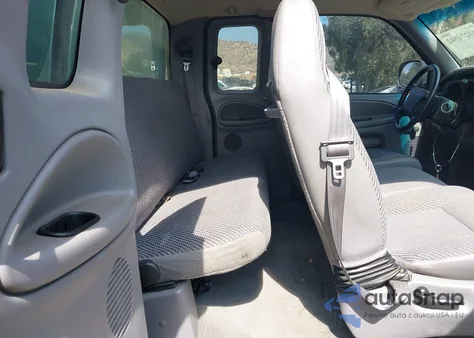 2000 Dodge Ram 1500 St z USA, uszkodzony, nr VIN 3B7HC13Y1YG106661